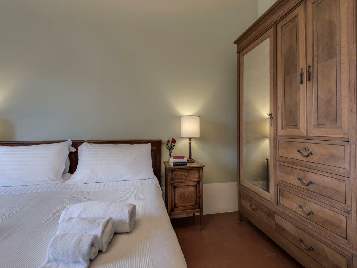 Bed and Breakfast Tenuta Di Capezzana à Seano Extérieur photo